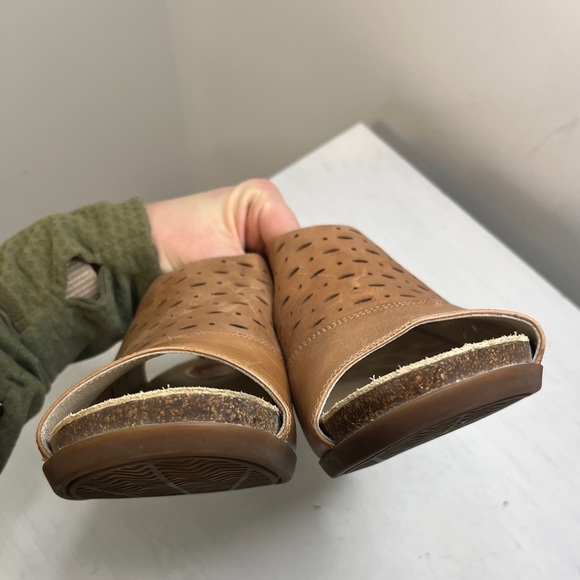 Abeo BIO system BERRIE Stacked Heeled Platform Slingback Sz 10 Neutral - Picture 5 of 10